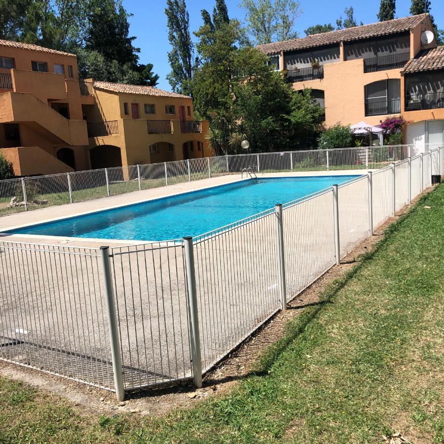 Appartement Les Hameaux Arles Luaran gambar