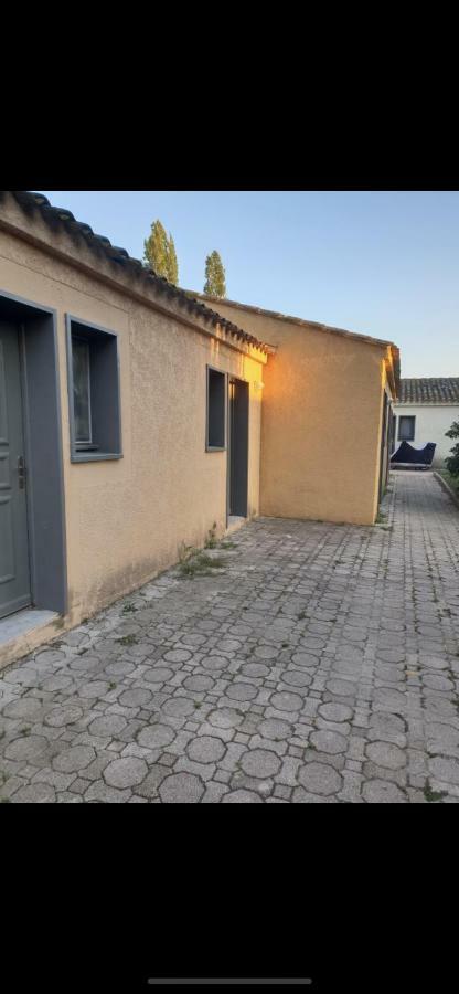 Appartement Les Hameaux Arles Luaran gambar